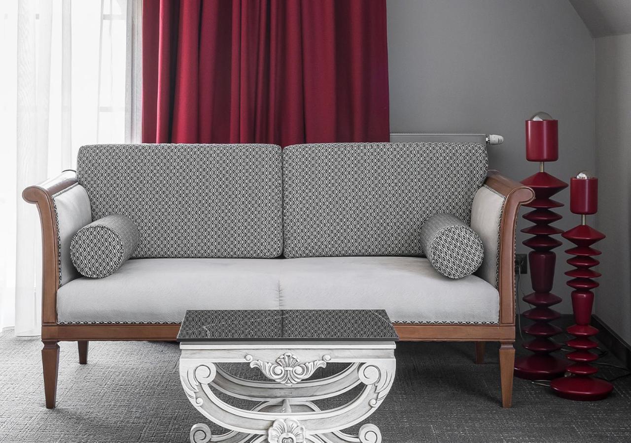 Nosalowy Park Hotel & Spa ザコパネ エクステリア 写真 A sofa
