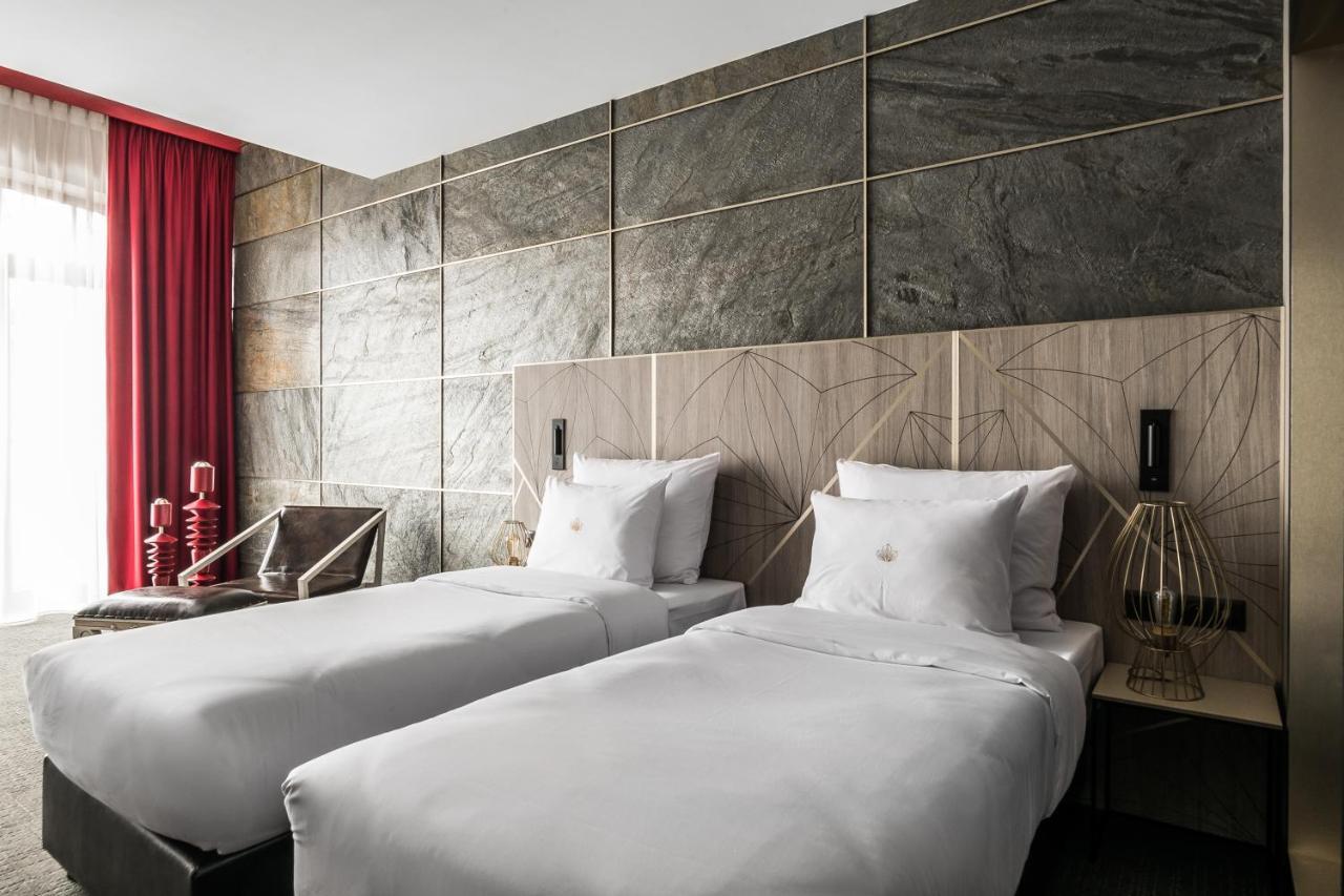 Nosalowy Park Hotel & Spa ザコパネ エクステリア 写真 A room at the hotel